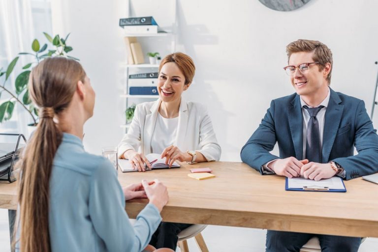Como-hablar-de-tus-logros-en-una-entrevista-de-trabajo
