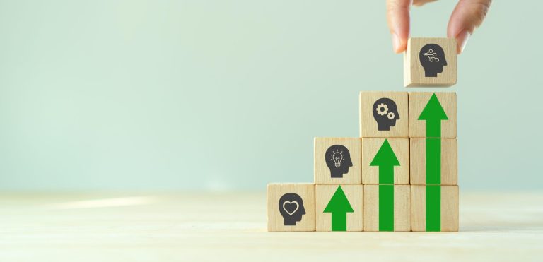 Cómo desarrollar tu ventaja competitiva: Upskilling y Reskilling
